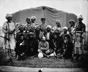 Major Cavagnari mit Sirdars und Kunae Synd, ca. 1878 von John Burke