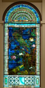 Pfauen und Pfingstrosen I von John La Farge