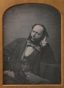 Sitzender Mittvierziger mit Fliege und Jacke, 1850er Jahre