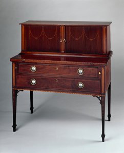 Tambour-Schreibtisch, zugeschrieben der Werkstatt von John und Thomas Seymour oder Thomas Seymours Boston Furniture Warehouse, 1794-1810 von John and Thomas 1771 1848 Seymour