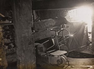 Album "Meine Weltkriegs-Erinnerungen Südwestfront (Kärnten, Italien, Südtirol) 31/03/1915-12/11/1918 - Josef Zohles Wien": Artilleriestück (s/w Foto)