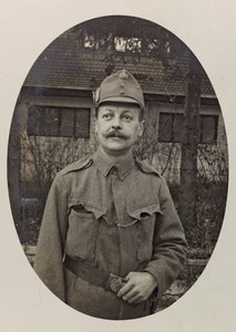 Album "Meine Weltkriegs-Erinnerungen Südwestfront (Kärnten, Italien, Südtirol) 31.03.1915-12.11.1918 - Josef Zohles Wien": Porträt eines Soldaten