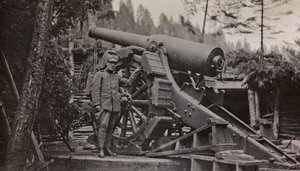 Album "Meine weltkriegs - Erinnerungen Südwestfront (Kärnten, Italien, Südtirol) 31/03/1915-12/11/1918 - Josef Zohles Wien": Soldat mit Gewehr