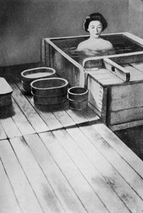 Keine Grande Dame in einer Opernloge hätte mehr Gelassenheit gezeigt, um 1900, 1921
