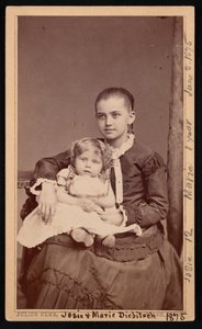 Gruppenporträt der Herman Henry Diebitsch Kinder, Marie und Josephine Josie von Julius Ulke