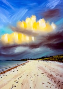 Goldene Wolken über dem Strand