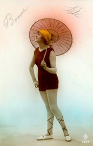 Frauen im Badeanzug, ca. Anfang 1900 (Postkarte)