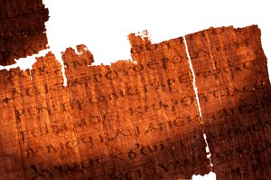 Detail einer Seite des Evangeliums von Judas; Seitentext ist Jesus zu Judas "Du wirst übertreffen, 2006 (Foto) von Kenneth Garrett