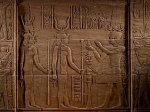 MM7836; Kleopatra; Ägypten; Philae-Tempel; Assuan; Isis-Tempel; Letzte Pharaonen Ptolemäus von Kenneth Garrett