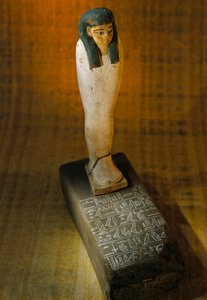 Magischer Ziegel, Thutmosis IV; KV 43. "Magische Ziegel" wurden oft in Nischen von... von Kenneth Garrett