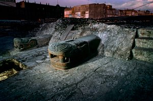 Schlangenreplik auf dem Großen Tempel, Tenochtitlan, Templo Mayor, Azteken, Mexiko, Mexiko-Stadt