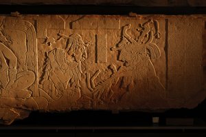 Tempel 21 Thronbank, Schnitzerei von König Akhal Mo Nab, Palenque, Mexiko, 2005