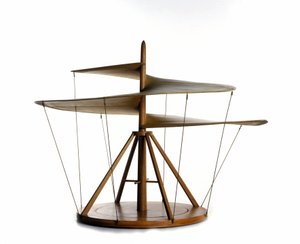 Modell der Luftschraube nach der Zeichnung von Leonardo da Vinci, Flugmaschine, Hubschraubervorläufer - Museum für Wissenschaft und Technologie von Leonardo da Vinci, Mailand