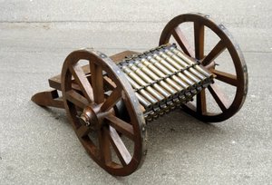Rotierende Rohrkanone. Modell nach der Zeichnung von Leonardo da Vinci