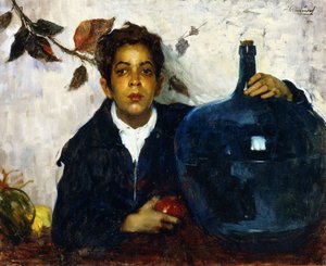 Junge mit einer großen Flasche
