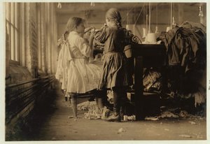 Kinderräfler und -schleifer in den Loudon Hosiery Mills, Tennessee, 1910