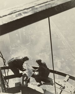 Empire State Building, New York, 1931 von Lewis Wickes Hine
