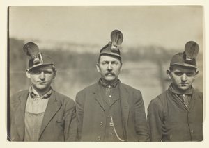 Old Timers, Pennsylvania Miners, (West Virginia) von Lewis Wickes Hine