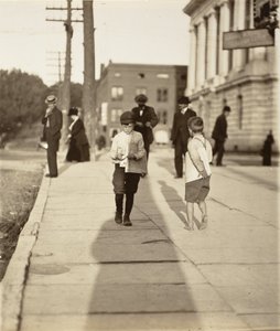 Straßenhandel von Lewis Wickes Hine