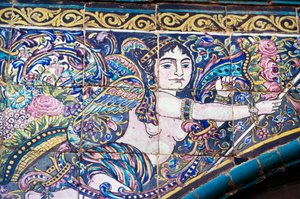 Engel, polychrome Fliesendekorationen in Tekyeh Mo