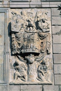 Nahaufnahme von Skulpturen an einer Wand, Trophee Des Alpes, La Turbie, Provence-Alpes-Cote D