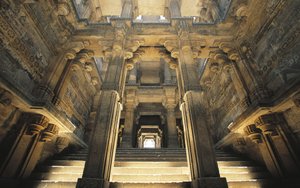 Treppe zum Dada Hari Baoli Stufenbrunnen von Unbekannt Unbekannt