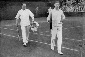 Der Herzog von York und sein Doppelpartner Wing Commander Sir Louis Greig, Wimbledon 1926
