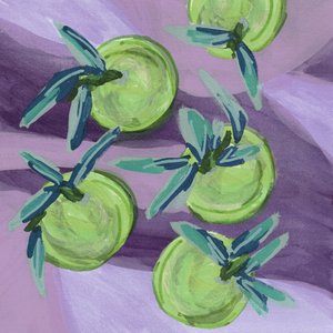 Grüne Frucht auf Lila