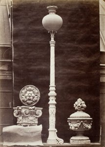 Innendetails und Kandelaber, Théâtre du Vaudeville, Paris von Louis Emile Durandelle