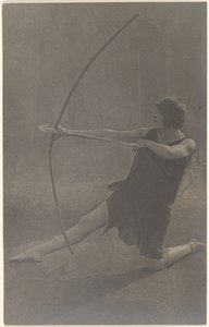Kniender Bogenschütze von Louis Fleckenstein