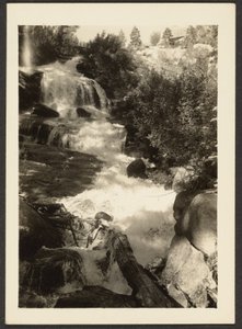 Landschaft mit Wasserfall von Louis Fleckenstein