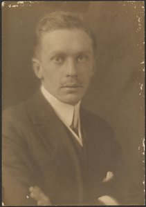 [Porträt eines Mannes mit dünnem Schnurrbart] von Louis Fleckenstein