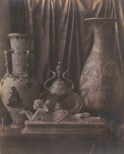 Stillleben mit Porzellan von Louis Rémy Robert