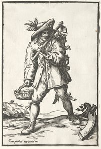 Bauer mit Hacke, Korb und Huhn