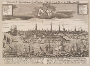 Hamburg von der Elbe aus gesehen