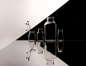 Elegante Glasreflexionen von Margareth Perfoncio