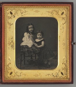 Ohne Titel (Porträt von zwei Mädchen) von Mathew B. Brady