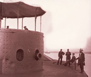 Besatzung auf dem Deck der USS Monitor, ca. 1862 von Mathew Brady
