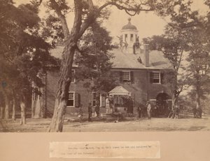 Fairfax Court House, Virginia, mit Unionssoldaten vorne und auf dem Dach
