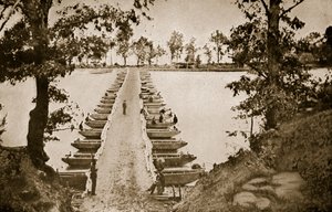Pontoonbrücke bei Deep Bottom am James von Mathew B. Brady