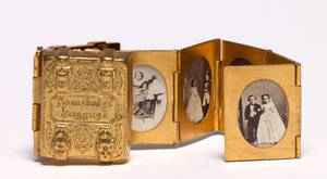 Miniatur-Hochzeitsalbum von Tom Thumb und Lavinia Warren, ca. 1863 von Mathew B. Brady