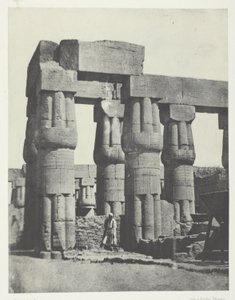 Luxor, Säulengruppe im Palast; Theben