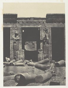 Médinet-Habou, östlicher Teil des Peristyls des Palastes von Ramses-Méiamoun; Theben von Maxime Du Camp