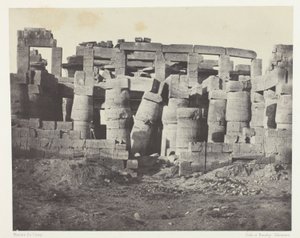 Palais von Karnak, Hypostylhalle von Norden; Theben von Maxime Du Camp