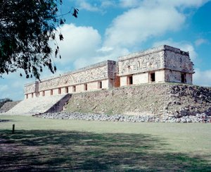 Präkolumbische Zivilisation: Ansicht der Stätte von Uxmal, antike Maya-Hauptstadt, Puuc-Stil