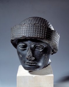 Mesopotamien: Kopf in Diorit ohne Inschrift von Gudea, Gouverneur der Stadt Lagash. Um 2120 v. Chr. Neusumerische Periode von Mesopotamian Mesopotamian