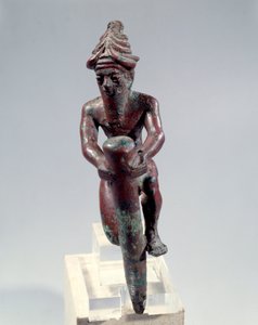 Mesopotamien: Kupferfundamentfigur, die einen Gott darstellt, der einen Nagel einschlägt. Um 2150 v. Chr. Aus Tello. Paris, Louvre Museum