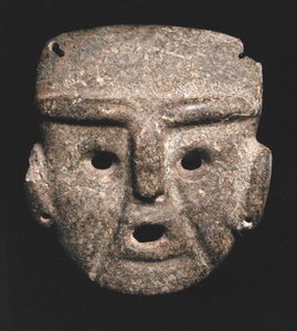 Maske, 300-100 v. Chr. (Grünstein)