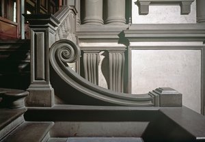 Eingangshalle: Treppe von Michelangelo (Detail) von Michelangelo Buonarroti