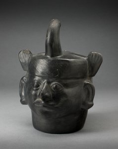 Porträtgefäß in Form eines Herrschers mit einem Katzenkopfschmuck